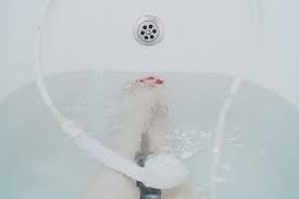 Bagi yang lebih memilih menggunakan bak mandi, ada baiknya jika tinggi bak mandi dibuat dengan ukuran yang ideal. Putih Bidet Wastafel Bak Mandi Air Kamar Mandi Pancuran Rendam Satu Orang Gaya Hidup Pxfuel