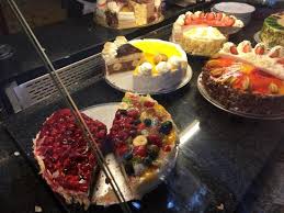 Finden sie kuchen wie z.b. Grosser Tortenauswahl Bild Von Konditorei Kaffee Herrdegen Gmbh Mannheim Tripadvisor