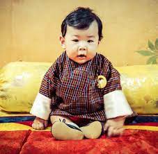 Jun 03, 2021 · der könig von bhutan höchstpersönlich hatte die herdenimmunität als ziel ausgerufen, sagte jüngst sein premierminister, lotay tshering, im nachrichtensender cnn. Bhutans Prinz Jigme Namgyel Wangchuck Ein Gluckskind Welt