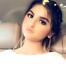 سناب شات يوصف بأنه أحد تطبيقات الشباب نظرًا لأن الفئات العمرية التي تستخدم هذا التطبيق جلها من الشباب خاصة الصغار. Ø§Ù„ØµÙˆØ± Ø­Ù„Ø§ Ø§Ù„ØªØ±Ùƒ Stylish Girl Images Stylish Girl Hala Al Turk