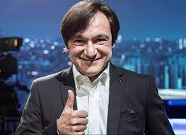 We're the shoe brand for smart, modern women. Caressa Sul Calcio Al Pomeriggio Il Caldo Ne Hanno Anche I Panettieri Calcio Lecce