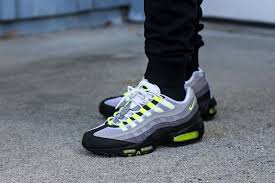 2010 Air Max 95 Neon On Feet Sneaker Review Classic Colorway Nike Shoes Air Max Air Max 95 Neon Sneakers Men Fashion