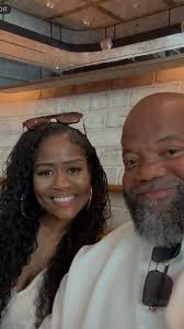 Chicago gave us good food, better views, and this fire lil dance break 🔥🎵  #TrendSetters #WindyCityMoves #blacklove #chicago #judgeyourmamma  #retiredfromtiktoks #nahweabouttorunitup #powercouple ...