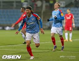 Born 10 august 1992) is a south korean professional footballer who plays as midfielder for holstein kiel. ì´ìž¬ì„± 2ê³¨ 1ë„ì›€ ì›ë§¨ì‡¼ í™€ìŠˆíƒ€ì¸ í‚¬ 3 2 ìŠ¹ë¦¬ í›„ ë¦¬ê·¸ ì„ ë' ë³µê·€ ì¡°ì„ ì¼ë³´
