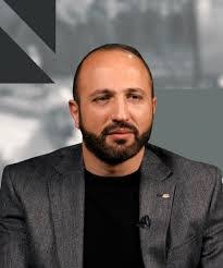 Ara Khachatryan's Instagram, Twitter & Facebook