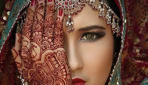 Sedangkan di india para wanita menggunakan henna setiap kali ada. 100 Motif Gambar Henna Simple Unik Dan Paling Cantik Buat Pengantin Balubu
