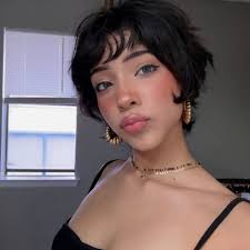 emily parada (mariepooh427)