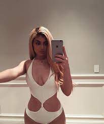 Kylie jenner's second kylie skin collection has just been revealed—and the three body products are perfect for summer. Kylie Jenner On Twitter Almost Summer Trying On Swimsuits And I Fell In Love With This Porto Brazil One Portobrazil Summercoming