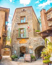 Val'quirico es un complejo turístico ubicado en la localidad de santa águeda, en el municipio de nativitas en el estado mexicano de tlaxcala. Val Quirico Sin Postal