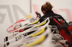 Weug, die half nederlands en half belgisch is, wordt bij de italianen in de academie opgeleid. Maya Weug Home Facebook