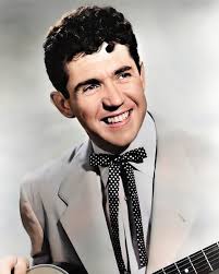 Country singer with smooth baritone voice