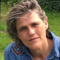 40+ ملفًا شخصيًا يحتوي على “Dankert”