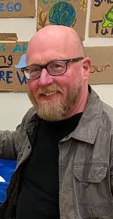 Ashlie Gossett's Instagram, Twitter & Facebook