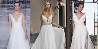 Questi tipi di abiti sono perfetti per le cerimonie civili in cui si fugge dallo stile più classico e si sappiamo tutti che è difficile sapere come scegliere l'abito da sposa, ma se c'è qualcosa di chiaro è che scegliere un abito da sposa semplice. Abiti Da Sposa Stile Impero I Bridal Dress Adatti A Tutte Le Silhouette