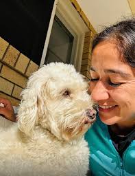 Hello everyone, I'm Leticia, from Argentina. I have been living in  Australia for 1 year and a half, there I have been working, studying and  taking care of pets, cats, dogs, rabbits,