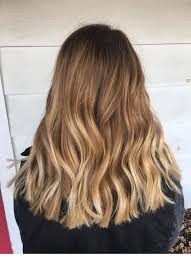 Honey Balayage Hair Color Mit Bildern Frisuren Balayage Haarfarben