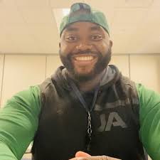 Eli Nelson (@EliNels50836841)