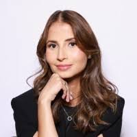 Isabel Schaefer's Instagram, Twitter & Facebook