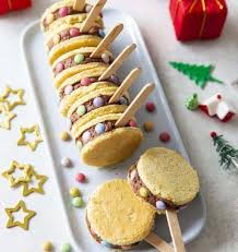 Recette Buche Pour Enfants Buche De Noel Sucette Chocolat Sucette Chocolat Desserts Pour Enfant Mercotte Recette