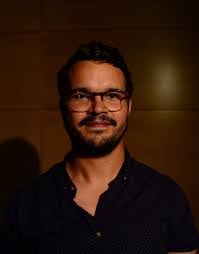 Nazare Simas's Instagram, Twitter & Facebook