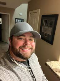 Friends in Gilbert who enjoy the outdoors and comedy