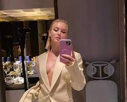 Swedish singer zara larsson uploaded a new picture that would stun her instagram followers. Zara Larsson Instagram Live Stream 27 January 2020 Ig Live S Tv