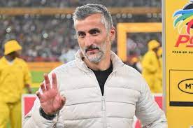 Emotional Riveiro commits to serious league title fight from Pirates | Sport