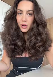 Serene Hesri Hair Before Having Xancer