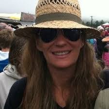 Frances Duff's Instagram, Twitter & Facebook