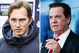 It was no hands ball, putain! It was clear!”: Felice Mazzu en Adriano  Bertaccini woest na “overduidelijk handspel” dat STVV de zege kost tegen  Genk