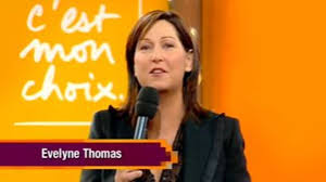 Et durant l'émission, alors que trois jeunes hommes au comportement très machistes ont évoqué leur vision de l'égalité hommes/femmes, ils ont provoqué la colère des femmes du public qui n'ont pas hésité à les prendre à partie. Evelyne Thomas Revient Evelyne Thomas Va Retrouver L Emission De Temoignages C Est Mon Choix