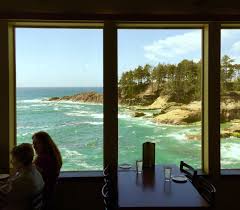 Tidal Raves Restaurant Depoe Bay Oregon Oregon Road Trip Oregon Coast Depoe Bay