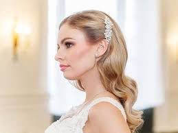 12 Chic Wedding Hair Accessories for 2021