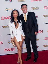 Toni ribas and asa akira