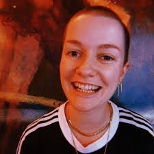 Ella Slade's Instagram, Twitter & Facebook