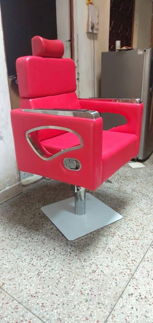 Beauty parlour chair, salon chair product image