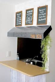 画びょう 押しピン で取り付ける屋根 100均カラーボード amp リメイクシートで出来ちゃうんです リメイクシート 100均 リメイクシート 100均