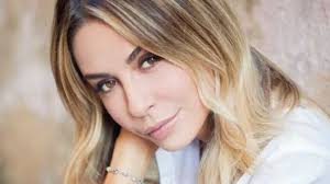 Sabrina ghio, ex ballerina di amici e tronista dì uomini e donne , ha fatto la sua scelta. Sabrina Ghio Ex Di Amici E La Nuova Tronista Di Uomini E Donne