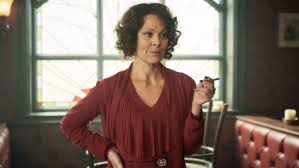 Helen mccrory, pictured centre right, at the peaky blinders season five premiere in birmingham alongside caryn mandabach, steven knight and finn cole. Wnnyrledwki4dm