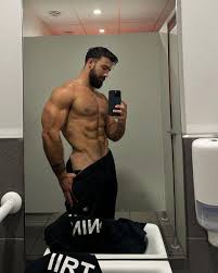 boy crushes ☁️🔞 @b0y_crushes - Twitter Profile | Sotwe