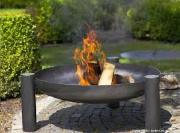 12 Braseros D Exterieur Pour Jardin Et Terrasse Brasero Design Brasero Exterieur Decorations De Jardin En Metal