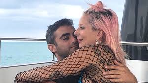 Diego peque schwartzman primera salida oficial con su novia modelo la nacion. Que Pasa Cuando Te Enteras Que Tu Ex Tiene Nueva Novia Y Es Lady Gaga Infobae