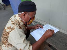 Gambar kertas polos warna hitam kekinian download now jual kertas ka. Berita Foto Isi Formulir Pendaftaran Swab Gratis Kanal Berita Pemkab Batang
