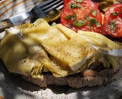 A Bit Of French Toast Vegetarian Tartiflette Open Toastie For A Random Lunch Recipe Vegetarian Food Snack Recipes
