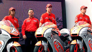 Anche io prima mi sentivo invulnerabile» di paolo lorenzi. Gresini E La Honda Motogp Fausto Gresini Da Pilota A Manager Virgilio Sport