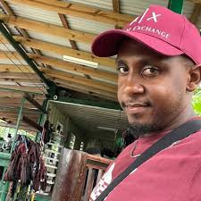 Oneil Carl (@sutherland.oneil) • Threads, Say more