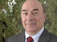 Auchan strukturiert um