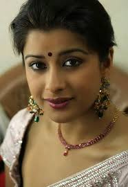 Madhurima South Indian actress black bra pad visible at her latest ...