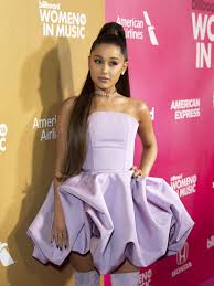 Ariana's official snapchat is 'moonlightbae'. Why Ariana Grande Has Reportedly Turned Down A Damehood