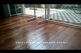 2.engineered parquet adalah lantai kayu yang terdiri dari lapisan atas berupa lapisan tipis (veneer) dan lapisan bawah berupa plywood (kayu lapis). Harga Lantai Vinyl Motif Kayu Kecamatan Pasean Pamekasan Surabaya Parket 0812 3280 5050